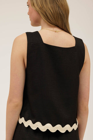 Abigail set CONTRAST WAVY HEM SLEEVELESS TOP & SHORT SET