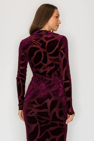 ICE  VELVET BURN OUT MIDI DRESS: Burgundy