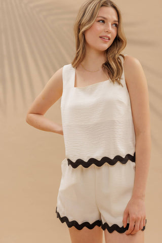 Abigail set CONTRAST WAVY HEM SLEEVELESS TOP & SHORT SET