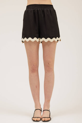 Abigail set CONTRAST WAVY HEM SLEEVELESS TOP & SHORT SET